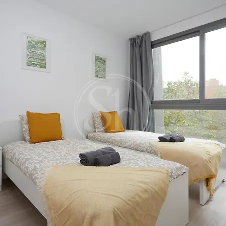 Apartament Comodo En Diagonal Barcelona